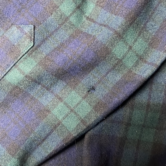 Pendleton Authentic Blackwatch Tartan Shirt Size XL Plaid 100% Wool SMALL HOLE - Picture 11 of 13